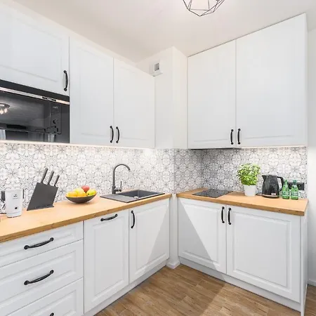 Lily 科沃布热格